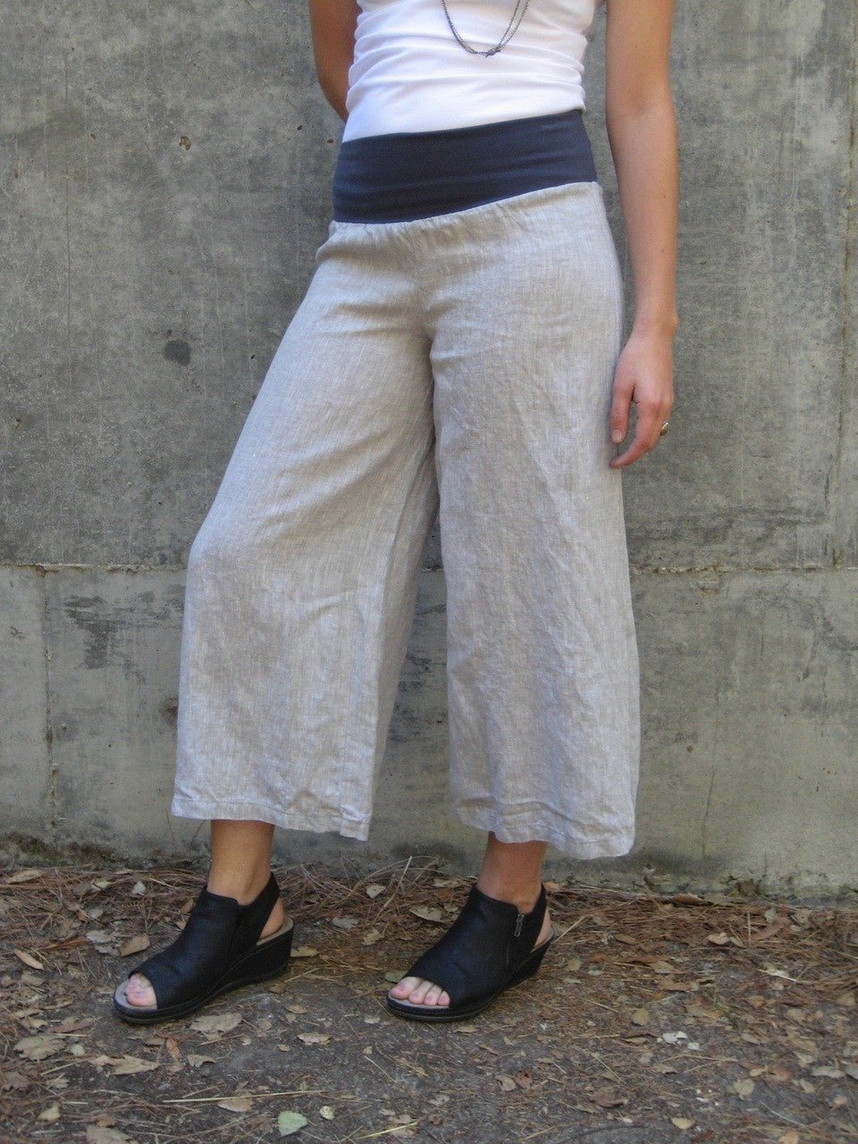 Rachel in medium Calypso Linen Pant - Light Gray