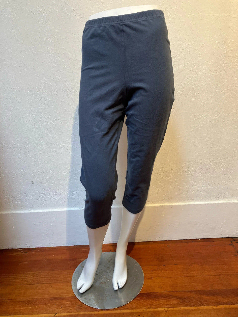 Basic Cropped Leggings