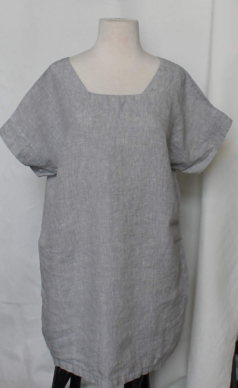 Tina Tunic in Light Heather Grey
