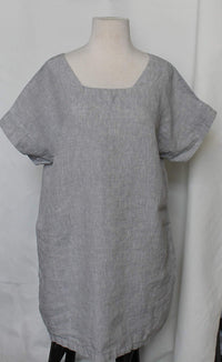 Tina Tunic in Light Heather Grey